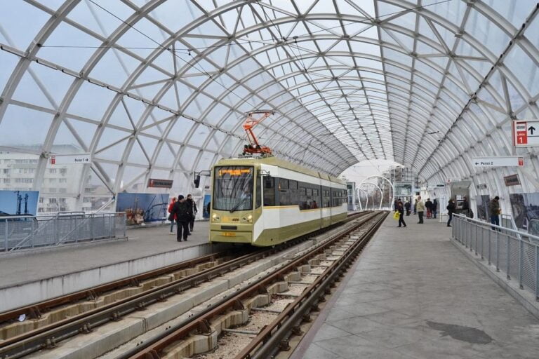 STB Tram 1 at Basarab Station